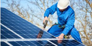 Installation Maintenance Panneaux Solaires Photovoltaïques à Massugas